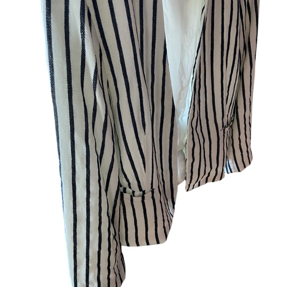 LOFT Women's Black and White Striped Jacket - Picture 4 of 6